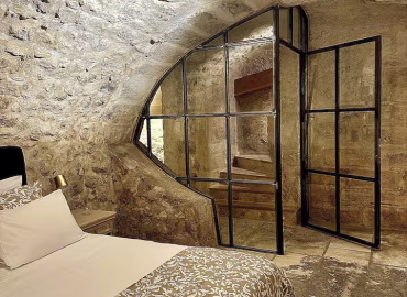 Chambre 3 lit king size le Spacieux location saisonnière Aix-en-Provence