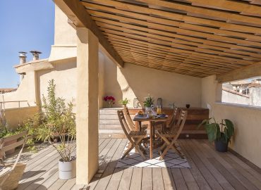 Le Mini, appartement 2 personnes avec toit terrasse 40m² au centre d'Aix-en-Provence. Entièrement rénové, calme, lumineux.
