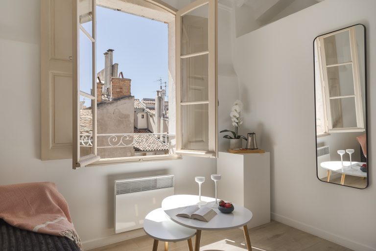 Studio de charme Le Mini avec toit terrasse en location saisonnière à Aix-en-Provence
