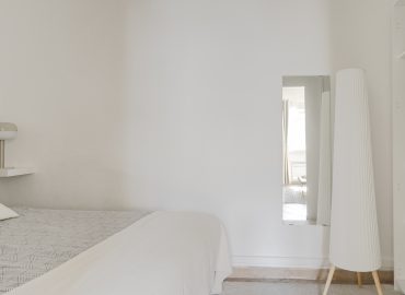 Le Pigeonnier, appartement 48m² avec terrasse au centre d'Aix-en-Provence. Charme provençal authentique, 4 voyageurs.
