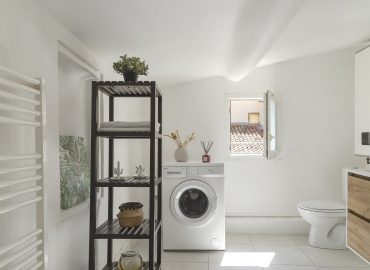 Le Pigeonnier, appartement 48m² avec terrasse au centre d'Aix-en-Provence. Charme provençal authentique, 4 voyageurs.