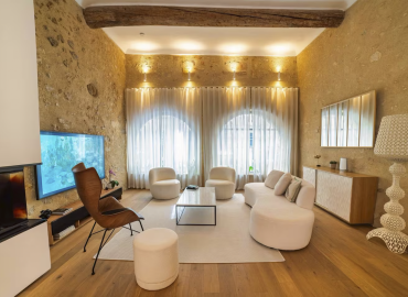 Salon 6 le Spacieux location saisonnière Aix-en-Provence