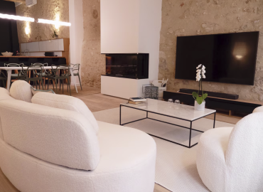 Salon 6 le Spacieux location saisonnière Aix-en-Provence