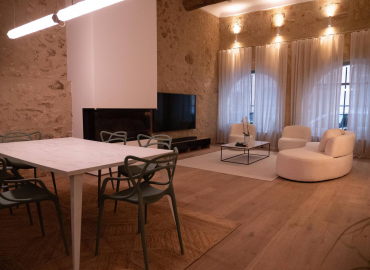 Salon 6 le Spacieux location saisonnière Aix-en-Provence