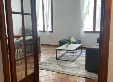 salon 2 l'authentique location saisonnière Aix-en-Provence