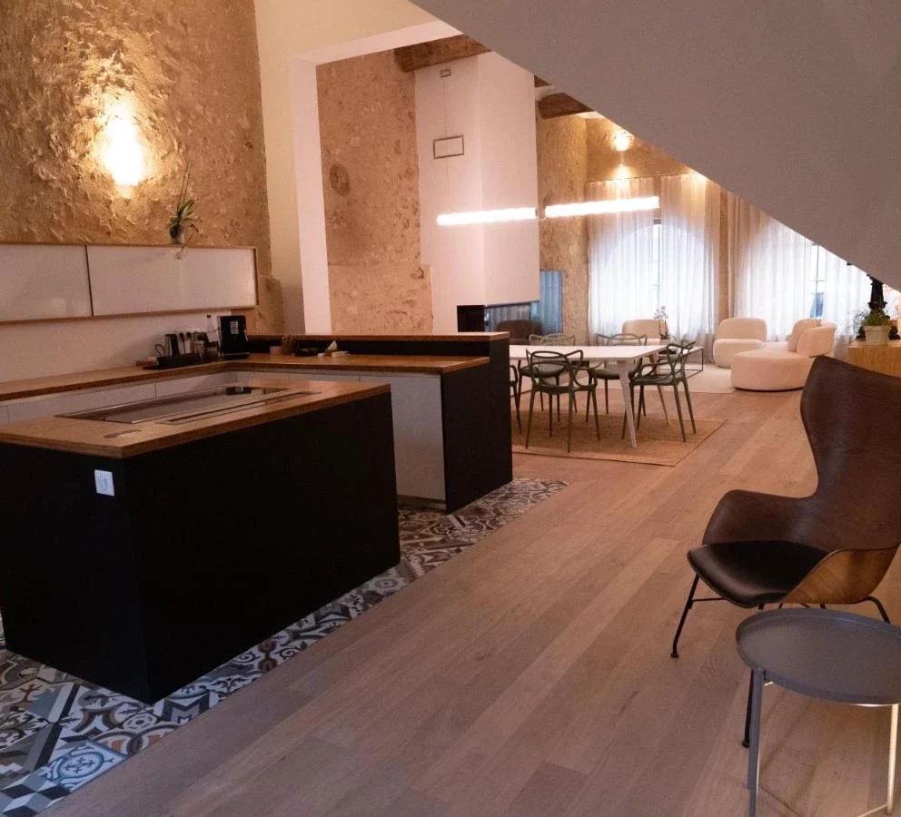 La cuisine moderne et équipée du Spacieux