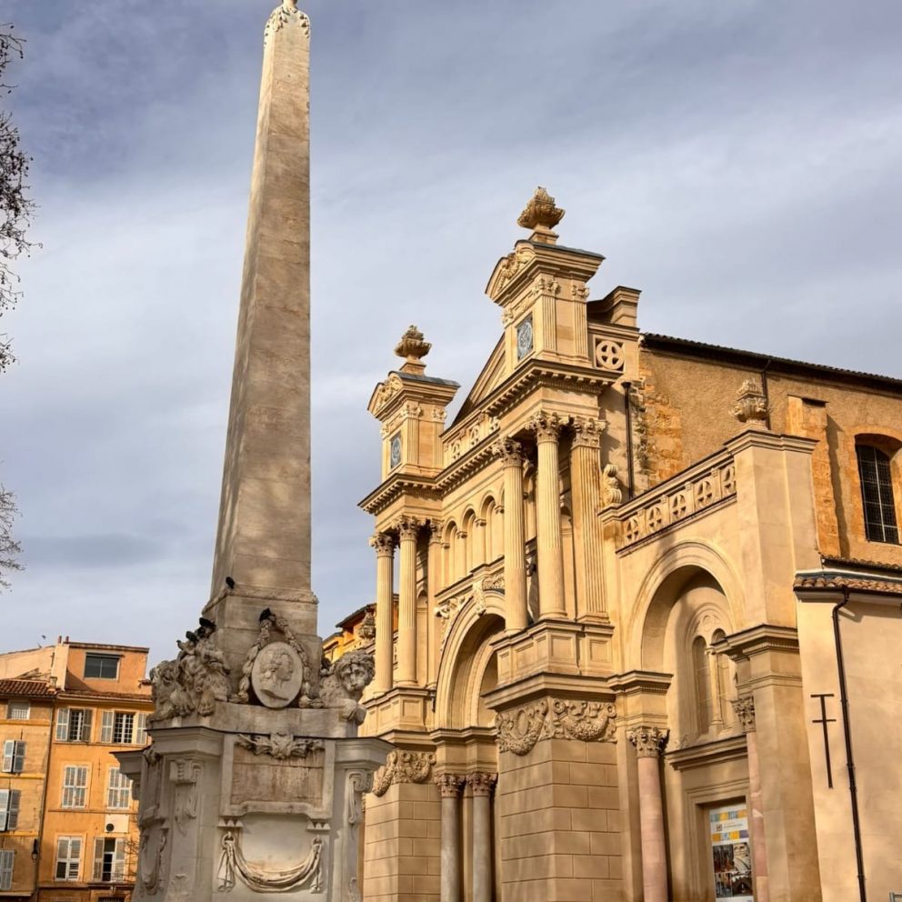 Un Voyage en Provence propose six appartements de charme idéalement situés au cœur d'Aix-en-Provence pour visiter la ville